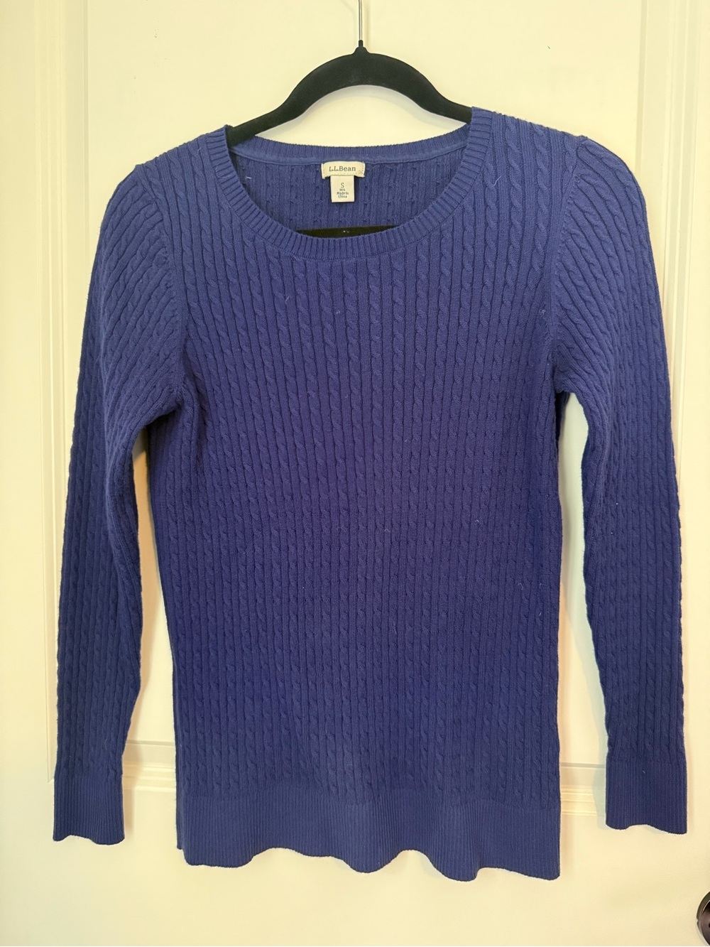 L.L. Bean Women's Cable Knit Scoop Neck Sweater in Blue